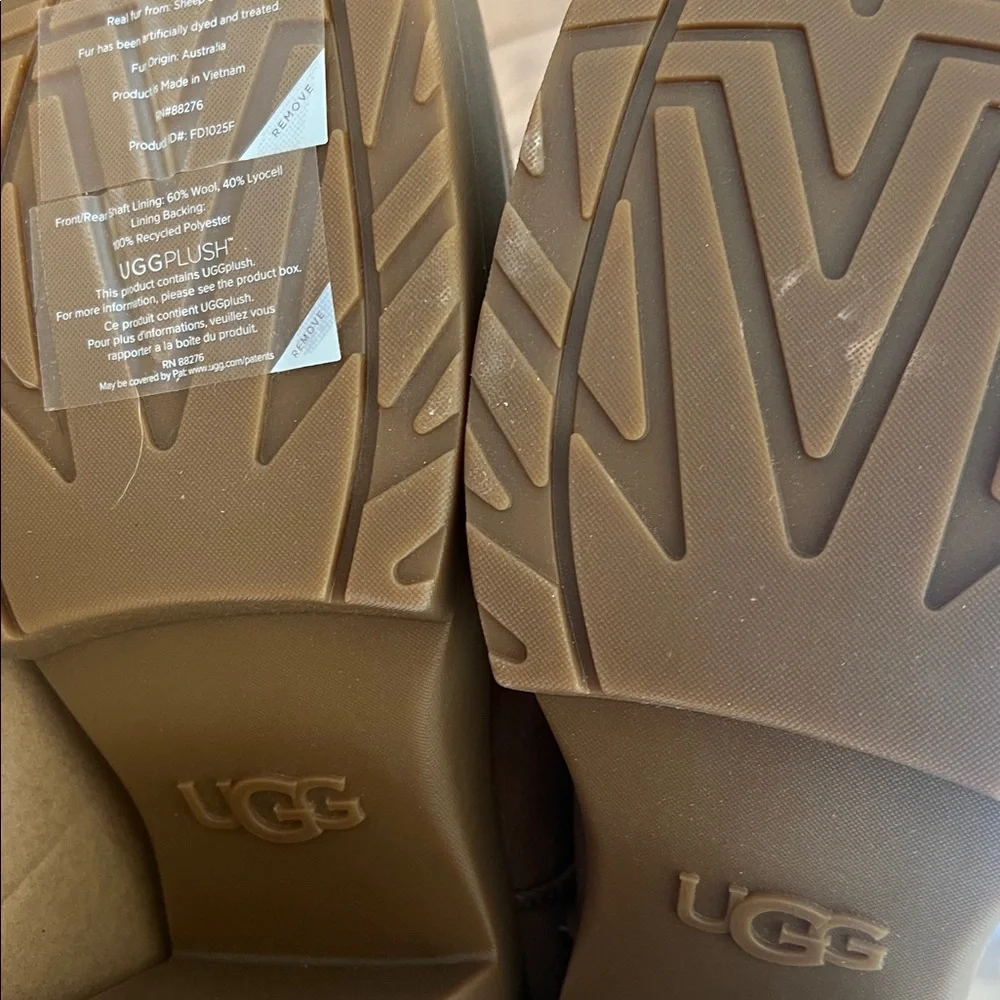 UGG Women's Moxy Bull On Round Toe Boots